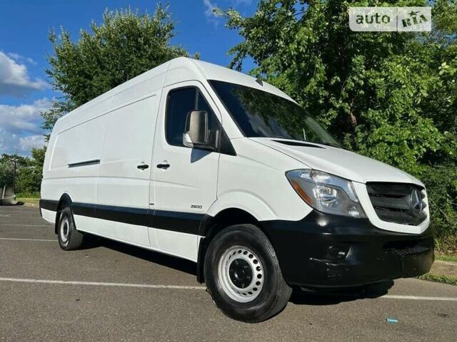 Белый Мерседес Sprinter, объемом двигателя 3 л и пробегом 73 тыс. км за 2900 $, фото 7 на Automoto.ua