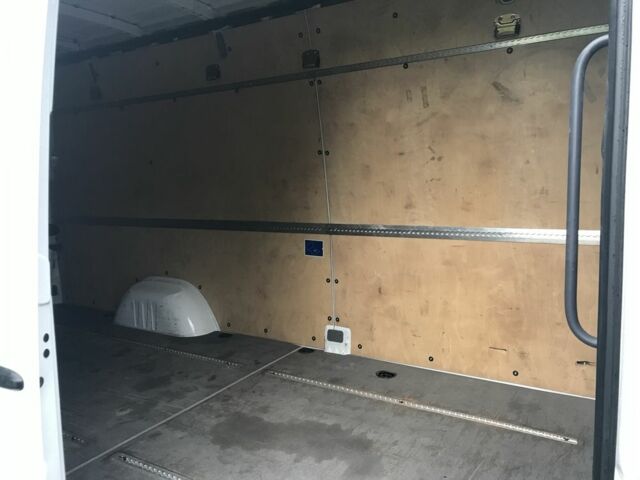 Белый Мерседес Sprinter, объемом двигателя 2.2 л и пробегом 250 тыс. км за 16999 $, фото 4 на Automoto.ua