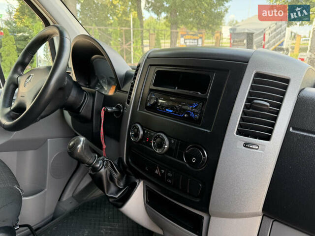 Білий Мерседес Sprinter, об'ємом двигуна 2.14 л та пробігом 331 тис. км за 18900 $, фото 14 на Automoto.ua