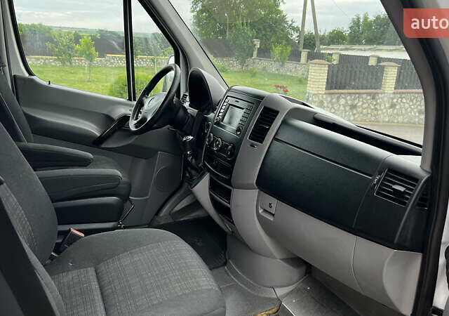 Белый Мерседес Sprinter, объемом двигателя 0 л и пробегом 408 тыс. км за 24000 $, фото 50 на Automoto.ua