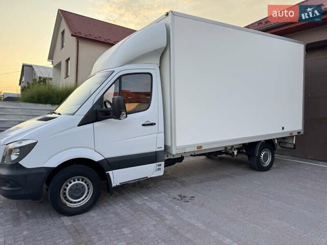 Белый Мерседес Sprinter, объемом двигателя 2.14 л и пробегом 331 тыс. км за 21500 $, фото 6 на Automoto.ua