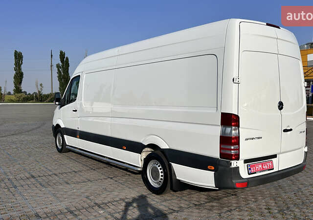 Белый Мерседес Sprinter, объемом двигателя 0 л и пробегом 287 тыс. км за 20850 $, фото 13 на Automoto.ua
