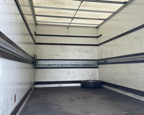 Белый Мерседес Sprinter, объемом двигателя 2.1 л и пробегом 361 тыс. км за 18500 $, фото 12 на Automoto.ua
