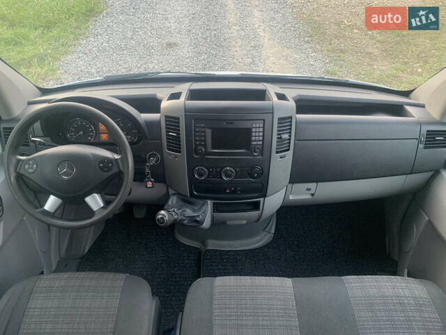 Белый Мерседес Sprinter, объемом двигателя 3 л и пробегом 310 тыс. км за 27990 $, фото 12 на Automoto.ua