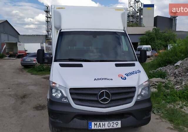 Белый Мерседес Sprinter, объемом двигателя 2.2 л и пробегом 322 тыс. км за 20350 $, фото 9 на Automoto.ua