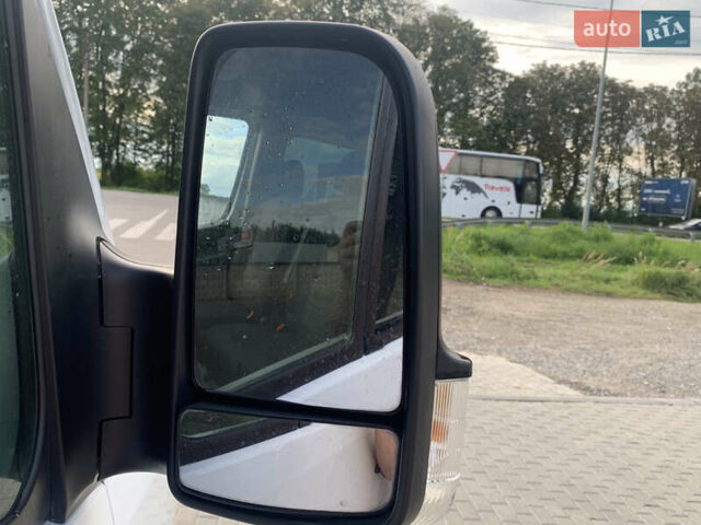 Белый Мерседес Sprinter, объемом двигателя 3 л и пробегом 307 тыс. км за 27990 $, фото 45 на Automoto.ua