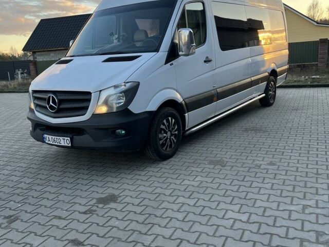 Білий Мерседес Sprinter, об'ємом двигуна 2.1 л та пробігом 320 тис. км за 25000 $, фото 3 на Automoto.ua