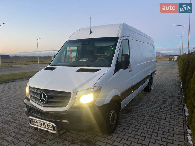 Белый Мерседес Sprinter, объемом двигателя 2.2 л и пробегом 600 тыс. км за 22500 $, фото 7 на Automoto.ua