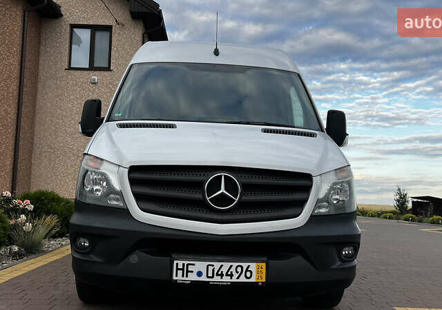Белый Мерседес Sprinter, объемом двигателя 0 л и пробегом 408 тыс. км за 24000 $, фото 7 на Automoto.ua