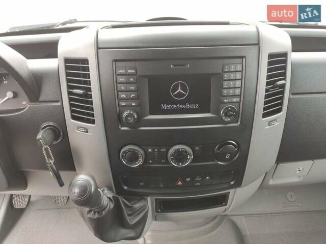 Белый Мерседес Sprinter, объемом двигателя 0 л и пробегом 291 тыс. км за 28900 $, фото 26 на Automoto.ua