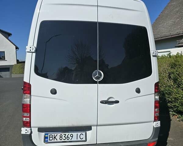 Білий Мерседес Sprinter, об'ємом двигуна 2.14 л та пробігом 5 тис. км за 17000 $, фото 7 на Automoto.ua