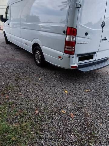 Белый Мерседес Sprinter, объемом двигателя 2.14 л и пробегом 460 тыс. км за 16900 $, фото 9 на Automoto.ua