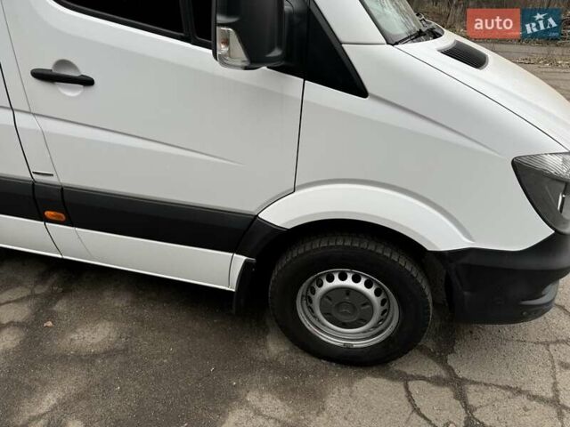 Белый Мерседес Sprinter, объемом двигателя 2.1 л и пробегом 420 тыс. км за 19500 $, фото 8 на Automoto.ua