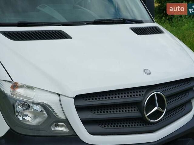 Білий Мерседес Sprinter, об'ємом двигуна 2.2 л та пробігом 320 тис. км за 19600 $, фото 6 на Automoto.ua