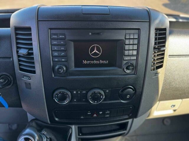 Білий Мерседес Sprinter, об'ємом двигуна 2.2 л та пробігом 316 тис. км за 14999 $, фото 13 на Automoto.ua