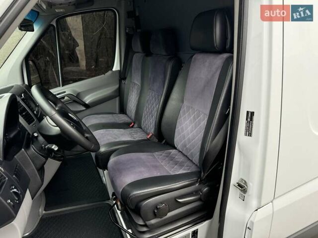 Белый Мерседес Sprinter, объемом двигателя 2.14 л и пробегом 420 тыс. км за 17800 $, фото 15 на Automoto.ua