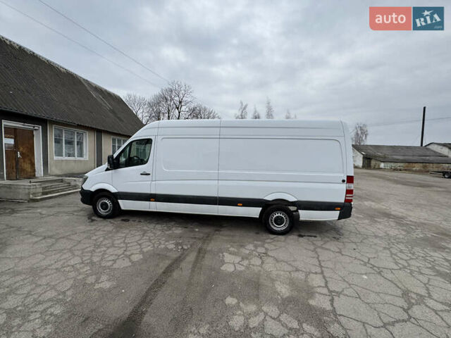Белый Мерседес Sprinter, объемом двигателя 2.99 л и пробегом 357 тыс. км за 25500 $, фото 4 на Automoto.ua