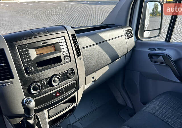 Белый Мерседес Sprinter, объемом двигателя 0 л и пробегом 287 тыс. км за 20850 $, фото 42 на Automoto.ua