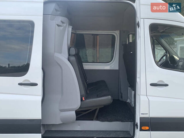 Белый Мерседес Sprinter, объемом двигателя 3 л и пробегом 307 тыс. км за 27990 $, фото 23 на Automoto.ua