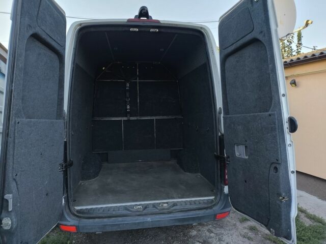Белый Мерседес Sprinter, объемом двигателя 2.1 л и пробегом 548 тыс. км за 20500 $, фото 6 на Automoto.ua