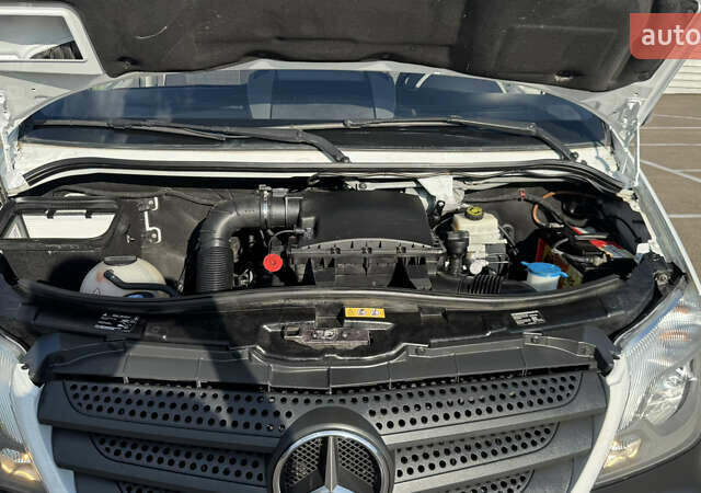 Белый Мерседес Sprinter, объемом двигателя 2.2 л и пробегом 275 тыс. км за 21900 $, фото 45 на Automoto.ua