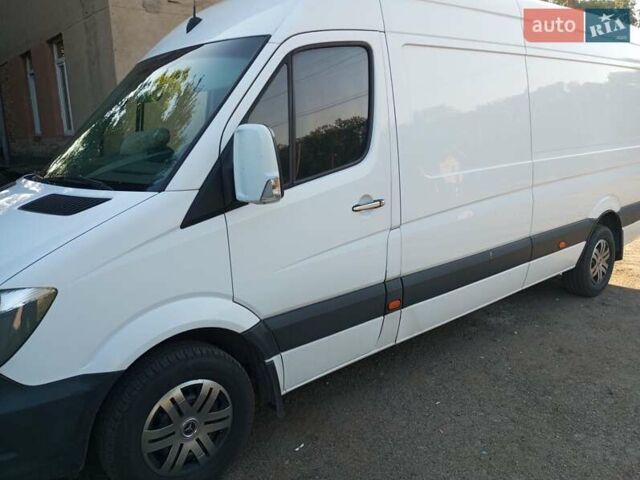Белый Мерседес Sprinter, объемом двигателя 2.2 л и пробегом 308 тыс. км за 15500 $, фото 9 на Automoto.ua
