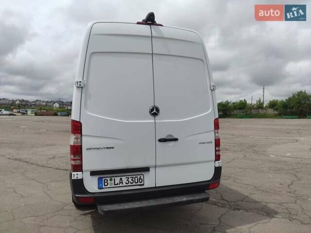 Белый Мерседес Sprinter, объемом двигателя 0 л и пробегом 291 тыс. км за 28900 $, фото 45 на Automoto.ua