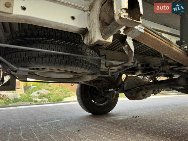 Белый Мерседес Sprinter, объемом двигателя 2.14 л и пробегом 331 тыс. км за 21500 $, фото 16 на Automoto.ua