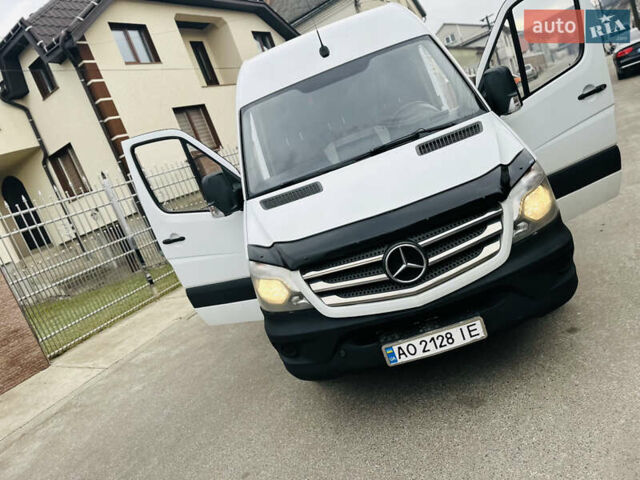 Белый Мерседес Sprinter, объемом двигателя 2.1 л и пробегом 330 тыс. км за 18700 $, фото 37 на Automoto.ua
