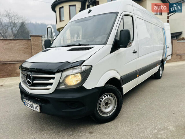 Белый Мерседес Sprinter, объемом двигателя 2.1 л и пробегом 330 тыс. км за 18700 $, фото 76 на Automoto.ua