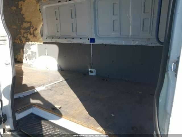 Белый Мерседес Sprinter, объемом двигателя 3 л и пробегом 168 тыс. км за 2500 $, фото 7 на Automoto.ua