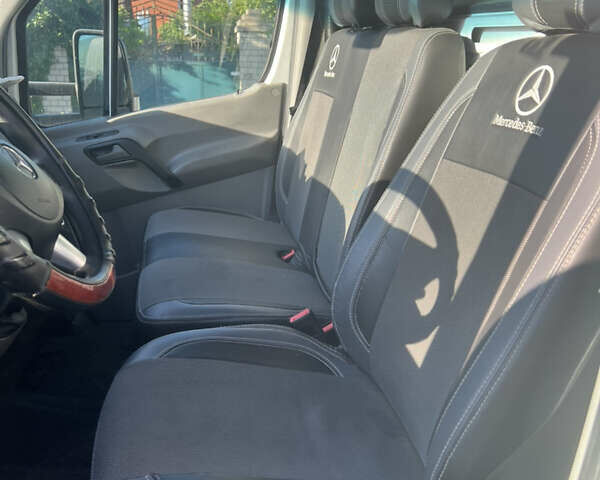 Білий Мерседес Sprinter, об'ємом двигуна 3 л та пробігом 150 тис. км за 33000 $, фото 17 на Automoto.ua