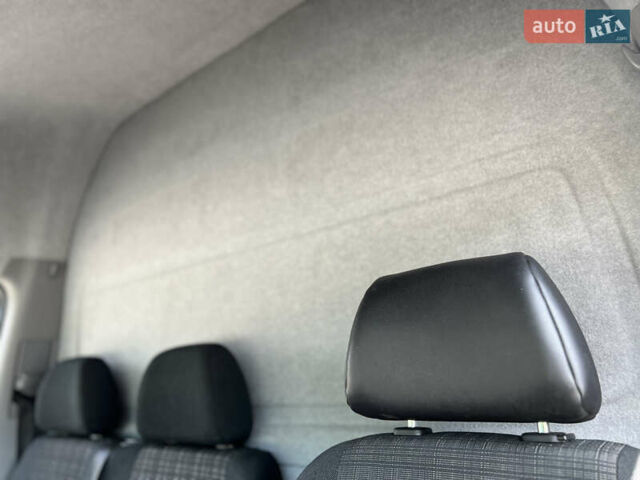 Белый Мерседес Sprinter, объемом двигателя 2.2 л и пробегом 320 тыс. км за 22400 $, фото 26 на Automoto.ua