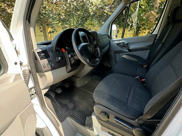 Білий Мерседес Sprinter, об'ємом двигуна 2.1 л та пробігом 176 тис. км за 17400 $, фото 11 на Automoto.ua