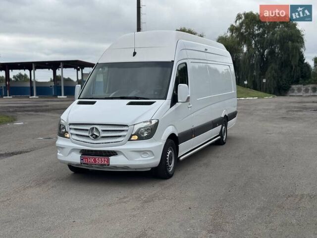 Белый Мерседес Sprinter, объемом двигателя 2.2 л и пробегом 283 тыс. км за 23000 $, фото 3 на Automoto.ua