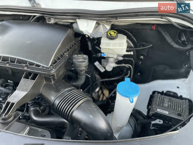 Белый Мерседес Sprinter, объемом двигателя 2.2 л и пробегом 320 тыс. км за 20900 $, фото 38 на Automoto.ua