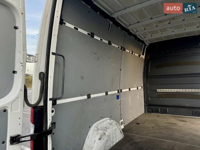 Белый Мерседес Sprinter, объемом двигателя 2.99 л и пробегом 95 тыс. км за 26800 $, фото 39 на Automoto.ua