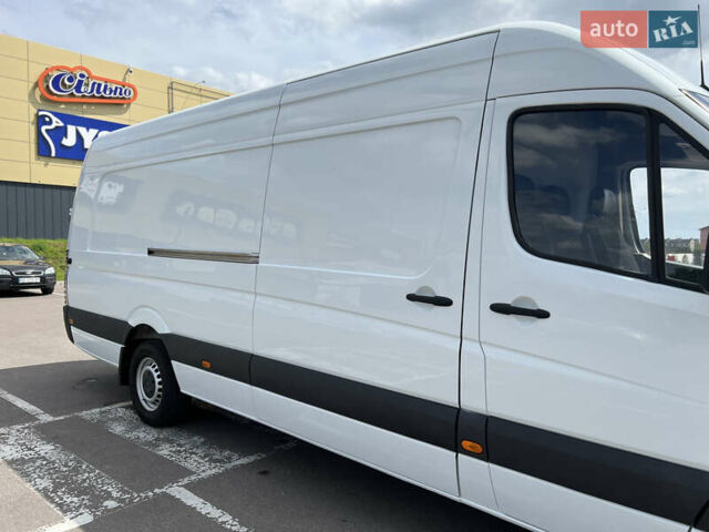 Белый Мерседес Sprinter, объемом двигателя 2.2 л и пробегом 320 тыс. км за 22400 $, фото 16 на Automoto.ua