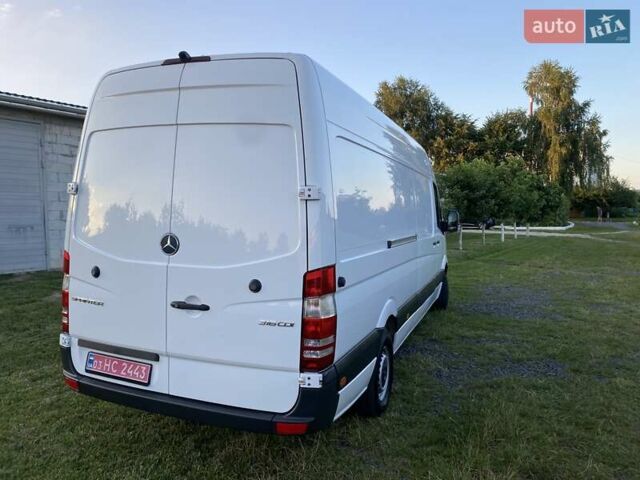 Білий Мерседес Sprinter, об'ємом двигуна 2.1 л та пробігом 320 тис. км за 16900 $, фото 3 на Automoto.ua