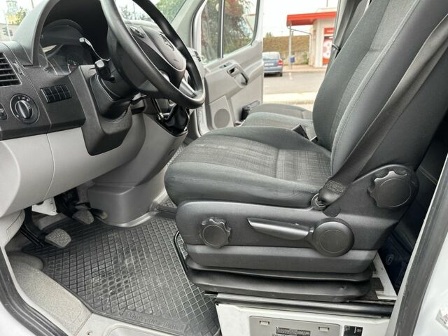 Белый Мерседес Sprinter, объемом двигателя 2.1 л и пробегом 400 тыс. км за 16499 $, фото 7 на Automoto.ua