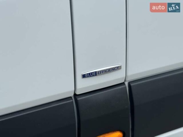 Белый Мерседес Sprinter, объемом двигателя 2.2 л и пробегом 283 тыс. км за 23000 $, фото 21 на Automoto.ua