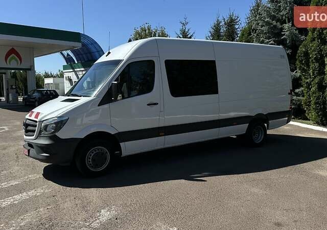 Белый Мерседес Sprinter, объемом двигателя 2.2 л и пробегом 99 тыс. км за 30000 $, фото 2 на Automoto.ua