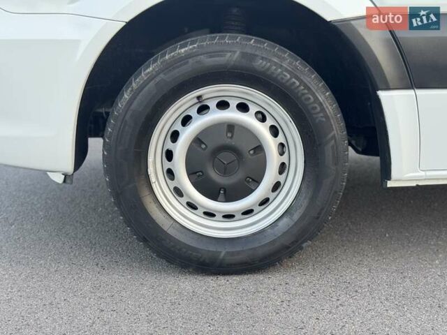 Мерседес Sprinter 2017 у Дубно на Automoto.ua Білий Мерседес Sprinter, об'ємом двигуна 2.2 л та пробігом 292 тис. км за 23000 $, фото 19 на Automoto.ua