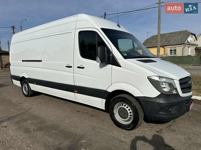 Белый Мерседес Sprinter, объемом двигателя 2.2 л и пробегом 385 тыс. км за 18300 $, фото 2 на Automoto.ua