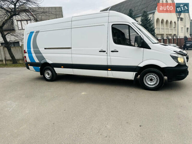 Белый Мерседес Sprinter, объемом двигателя 2.1 л и пробегом 330 тыс. км за 18700 $, фото 112 на Automoto.ua
