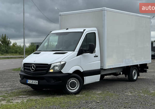 Белый Мерседес Sprinter, объемом двигателя 2.2 л и пробегом 250 тыс. км за 17199 $, фото 7 на Automoto.ua