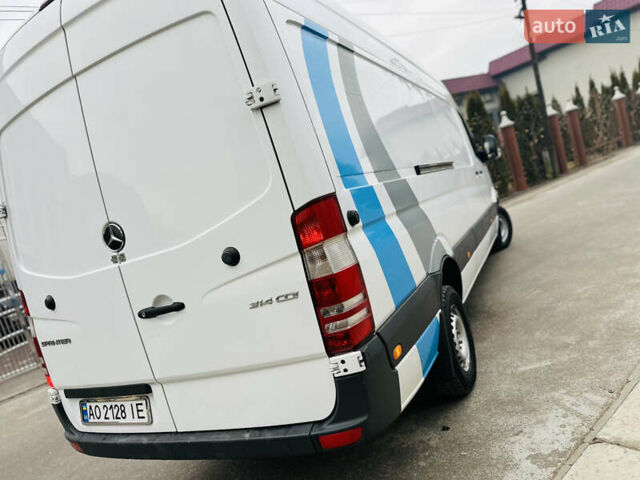 Белый Мерседес Sprinter, объемом двигателя 2.1 л и пробегом 330 тыс. км за 18700 $, фото 123 на Automoto.ua