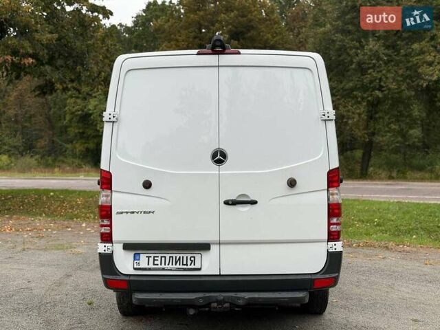 Білий Мерседес Sprinter, об'ємом двигуна 2.2 л та пробігом 209 тис. км за 17999 $, фото 1 на Automoto.ua