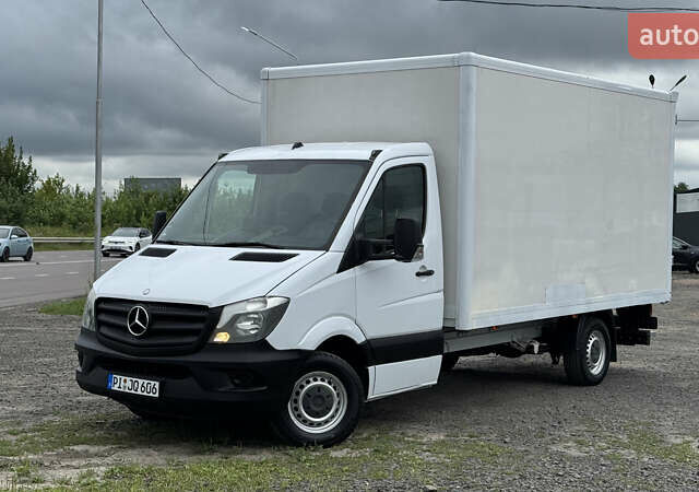 Белый Мерседес Sprinter, объемом двигателя 2.2 л и пробегом 250 тыс. км за 17199 $, фото 6 на Automoto.ua