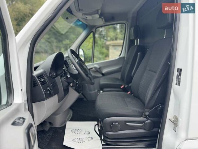 Белый Мерседес Sprinter, объемом двигателя 2.2 л и пробегом 283 тыс. км за 23000 $, фото 25 на Automoto.ua